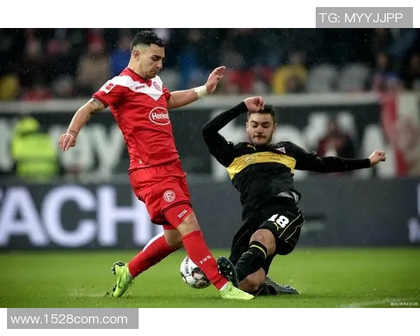 波鸿杯激战波鸿对阵狼队精彩回顾与赛后分析 波鸿杯激战波鸿对阵狼队精彩回顾与赛后分析