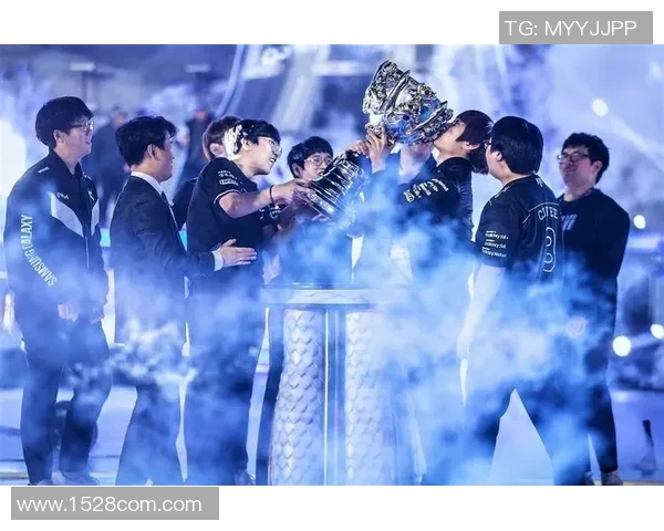 RNG战队崛起之路：从默默无闻到英雄联盟巅峰的奋斗历程