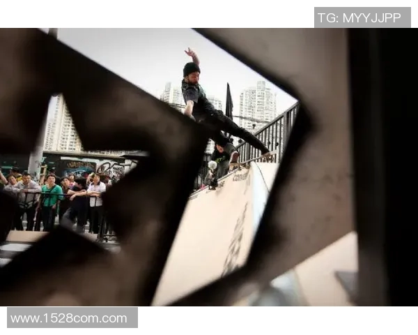 重庆街舞队在世界滑板锦标赛中的精彩表现与力量解析 重庆街舞队在世界滑板锦标赛中的精彩表现与力量解析