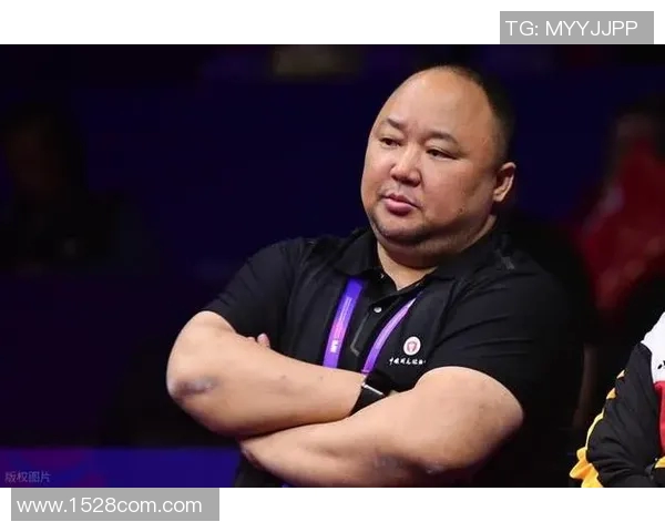 张军的英雄联盟人生:从青涩玩家到电竞传奇的深度对话